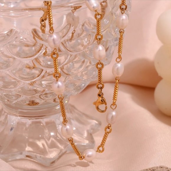 NEW PEARL CHOKER 18K GOLD CHAIN NECKLACE, NICE NECKLACE, CUTE NECKLACE. - Picture 2 of 5